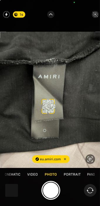 Оригинална тениска на AMIRI
