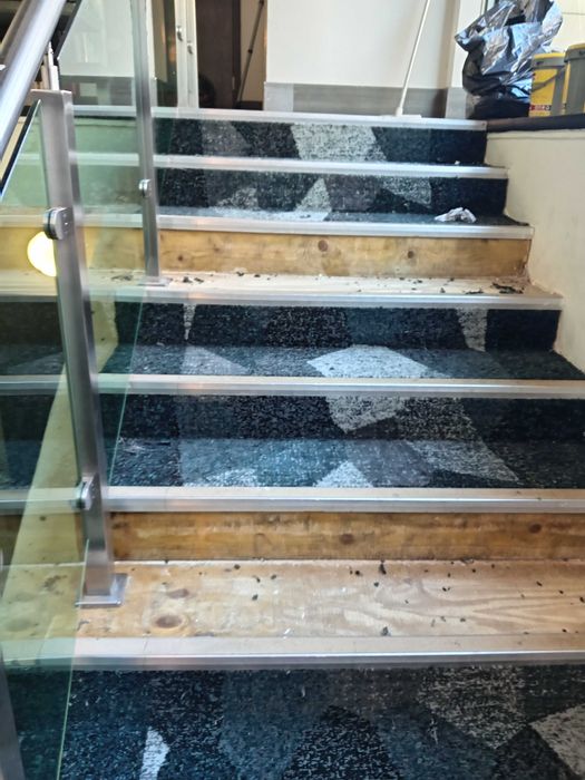 zugraveli interioare mecanizate(,parchet si mocheta lipita