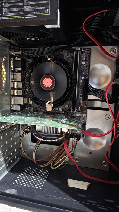 Unitate pc office gaming cu windows 11