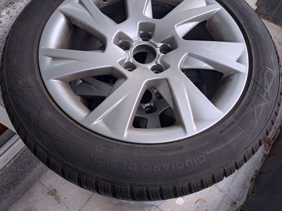 Гуми Vredestein 225/50/17 + джанти Audi A4 A5