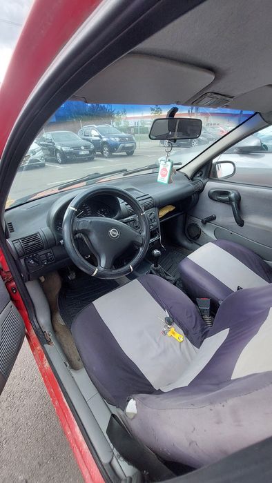 Vând Opel corsa b