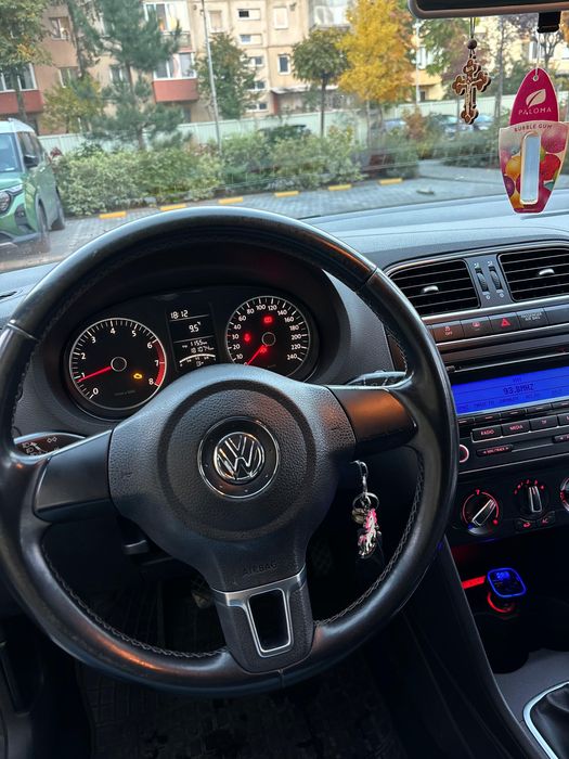 VW Polo 2011 - 1.2 benzină