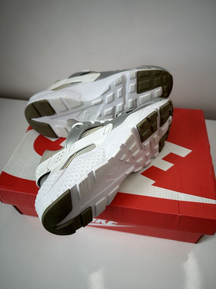 Nike Huarache Дамски Маратонки