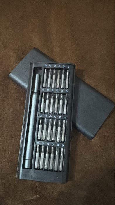 Set surubelnite de precizie 25 in 1