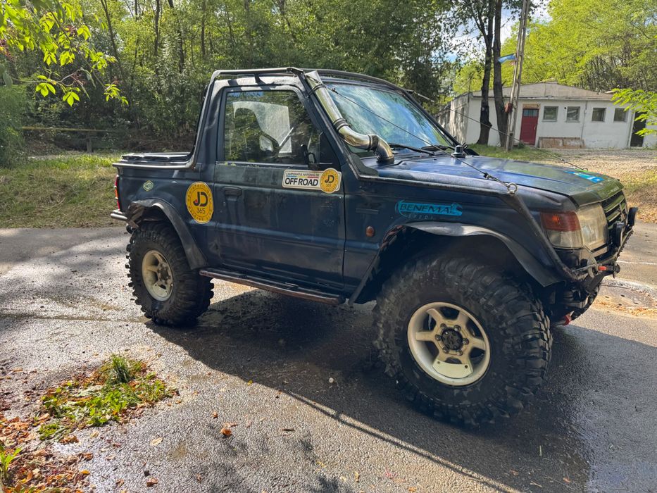 Mitsubishi Pajero 3000 benzina