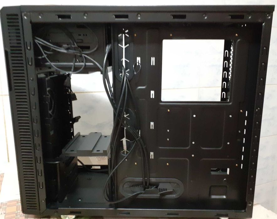 carcasa Fractal Design Define R4