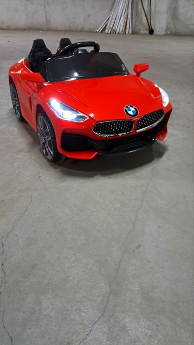 Акумулаторна детска кола BMW