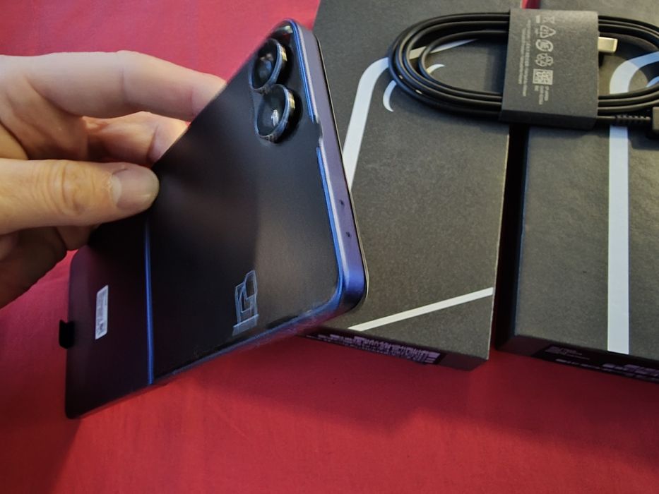 -Samsung Z Flip 6, Nou, Nefolosit, 256Gb, 12Ram, 0 cicluri incarcare,