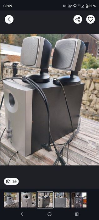 Sistem audio cu 2 boxe, perfect funcțional.