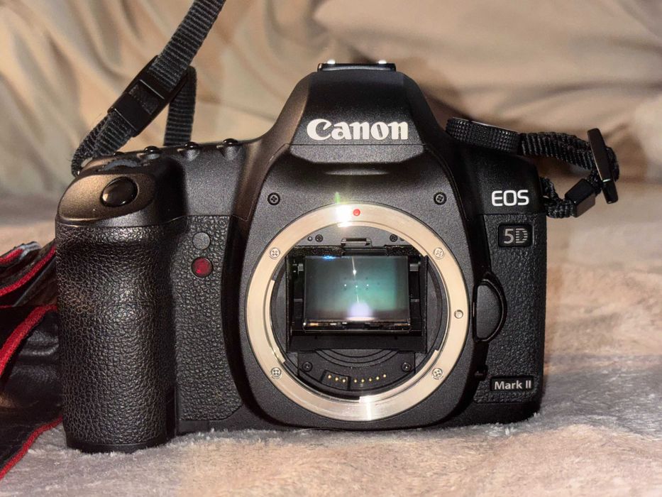 Камера DSLR Canon 5D ii