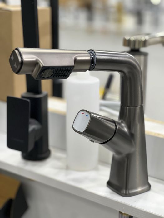 Смеситель для парикмахерской новый(sartaroshhonaga smestitel)