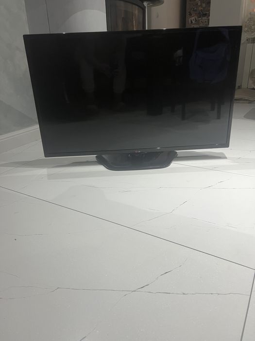 Tv lg diagonala 110 cm
