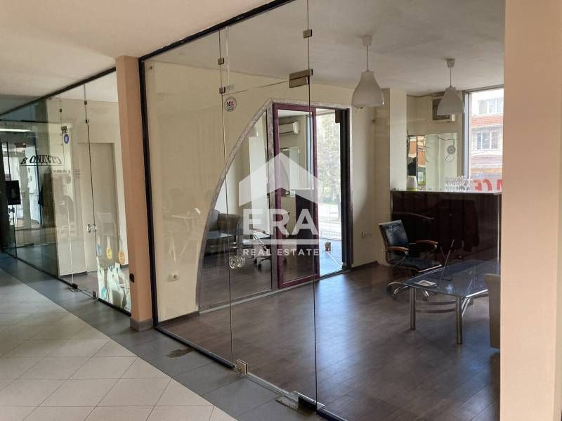 Продава се Магазин в Хасково, Център - 12 кв.м за 1192 €/кв.м - Снимка #2