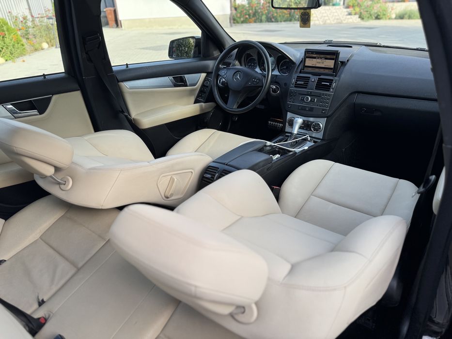 Mercedes-Benz C350 Pachet AMG