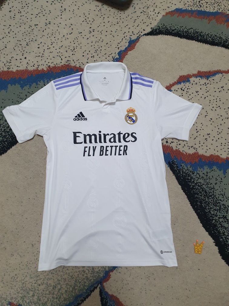 Чисто нова оригинална Домакинска футболна тениска на Real Madrid за се