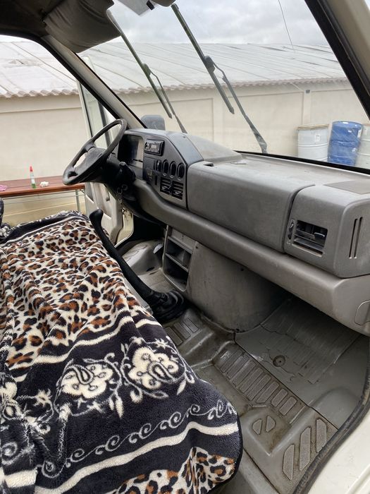 VW LT 35 motor 2,5 an 2003!