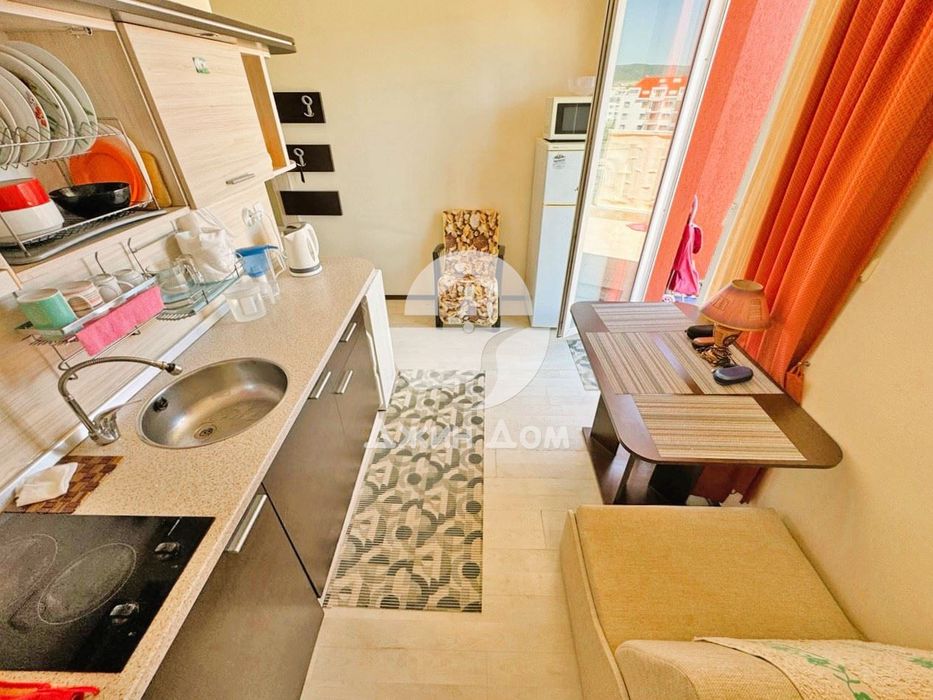 Продава се Двустаен апартамент в к.к. Слънчев бряг - 68 кв.м за 883 €/кв.м - Снимка #2