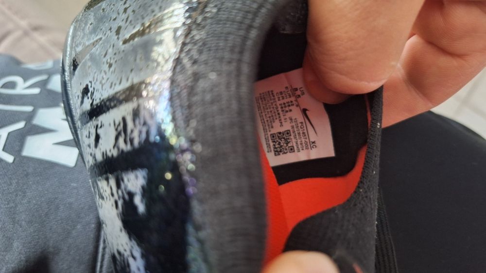 Футболни обувки NIke Mercurial