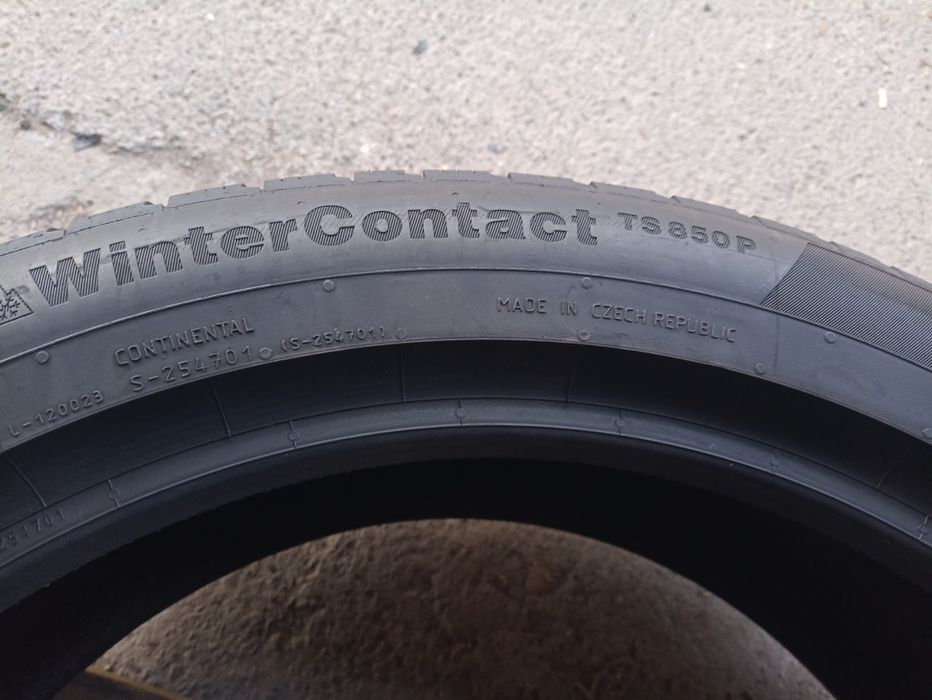2 anvelope de iarna ca si noi Continental 215/50 R19 dot 1621