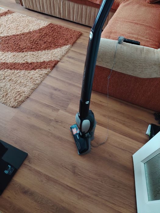 Aspirator vertical AEG