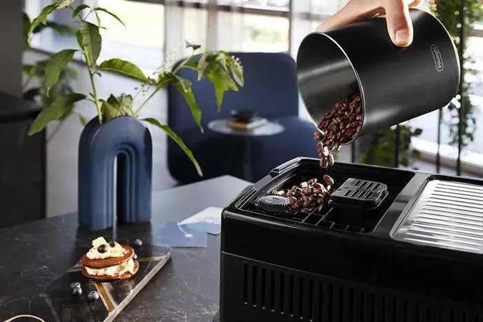 Кофемашина автоматическая Delonghi Dinamica plus оптовые цены Италия