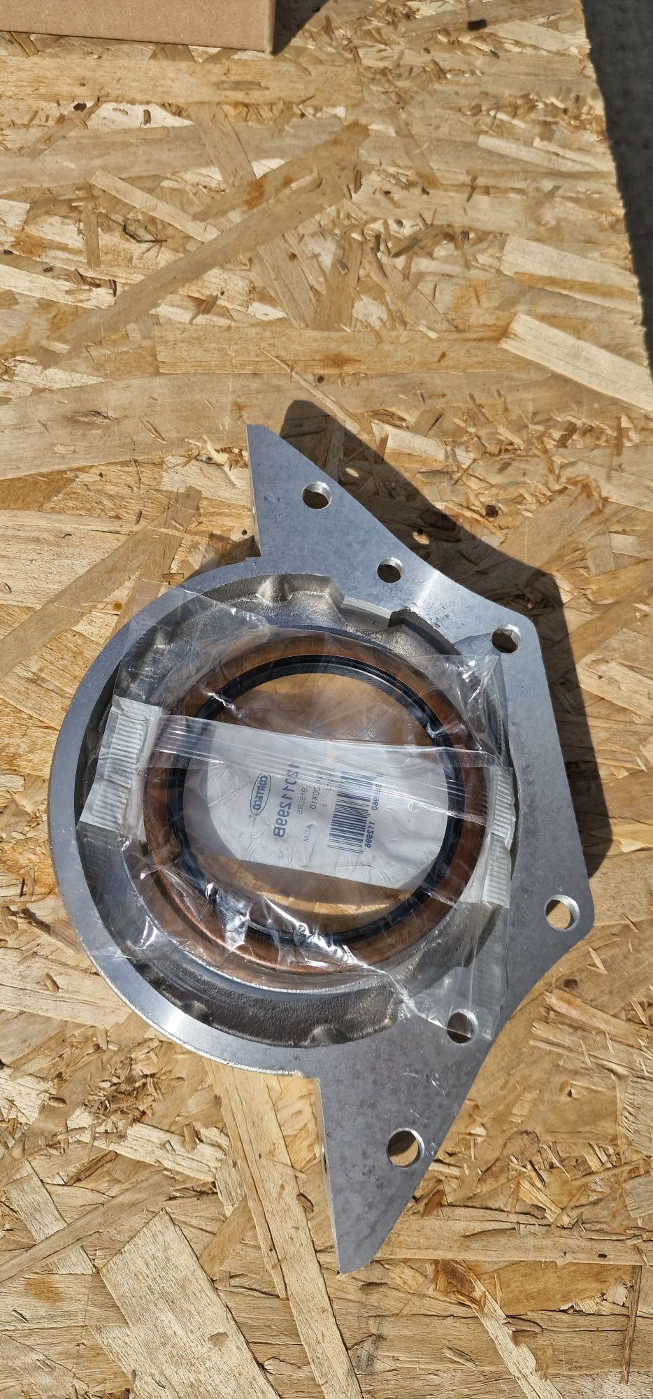 Capac motor cu simiring tractor fiat 211 215 fiat 411.415 preț 450 lei