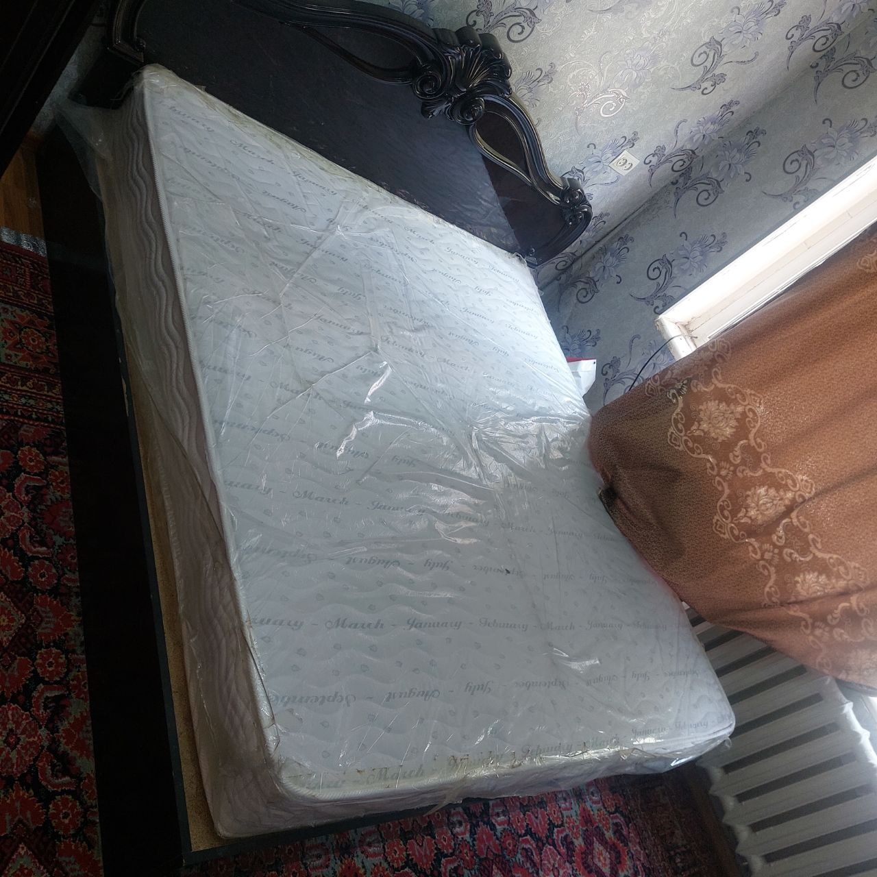 Продам кровать для спальни