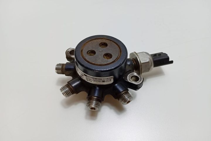 Rampa injectoare 1.8 tdci 4M5Q9D280DA Ford C-Max prima generatie seri