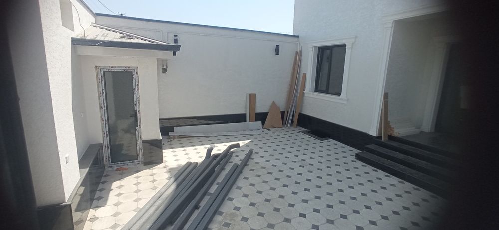 2 соток 6 ком + Хол + подвал 4 сан узла