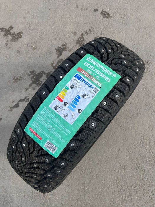 205/65 R15 99T XLARCTICTRAXX LandSpider (шипованные)