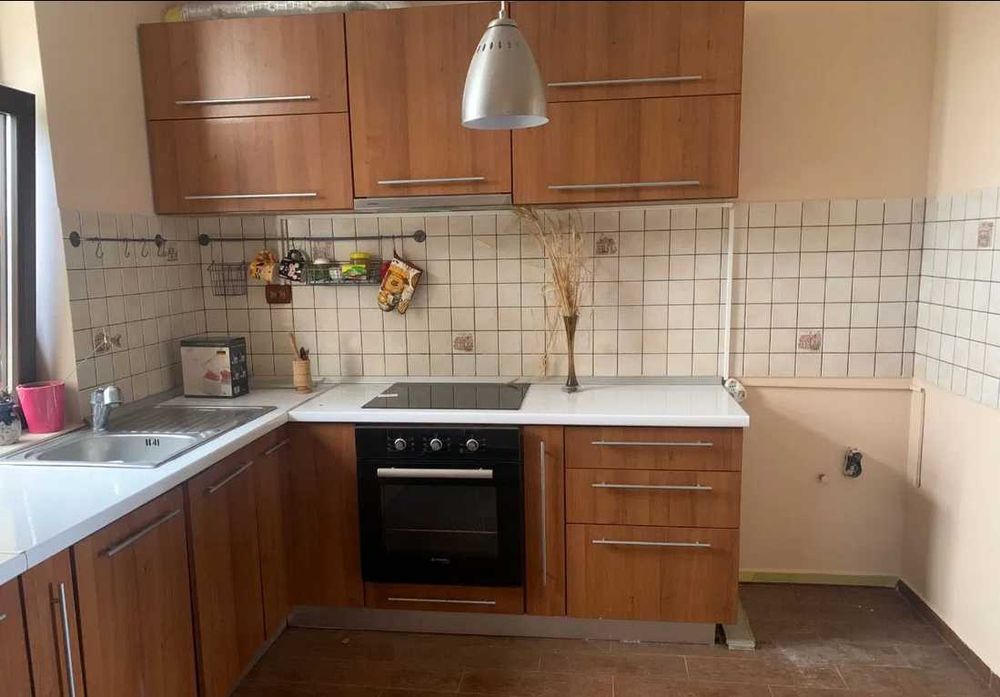 Casă de închiriat Lazuri Strada Dorle