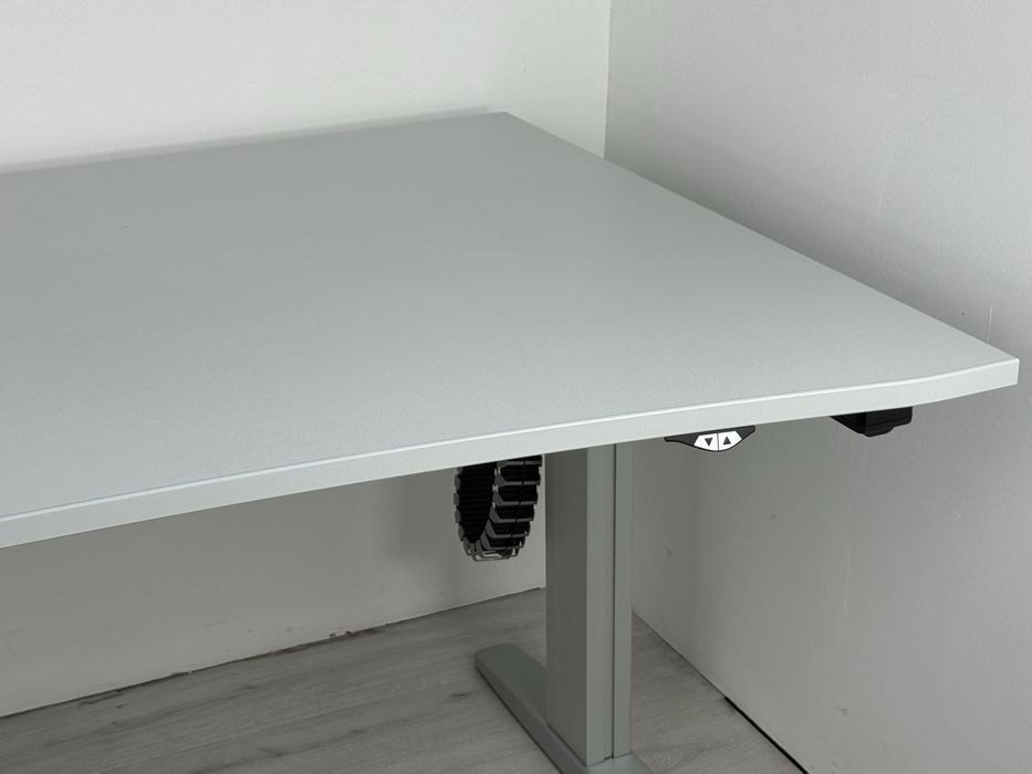 Бюро електрическо повдигане Ш 200см Х Д 100см Х В от 72см до 120см