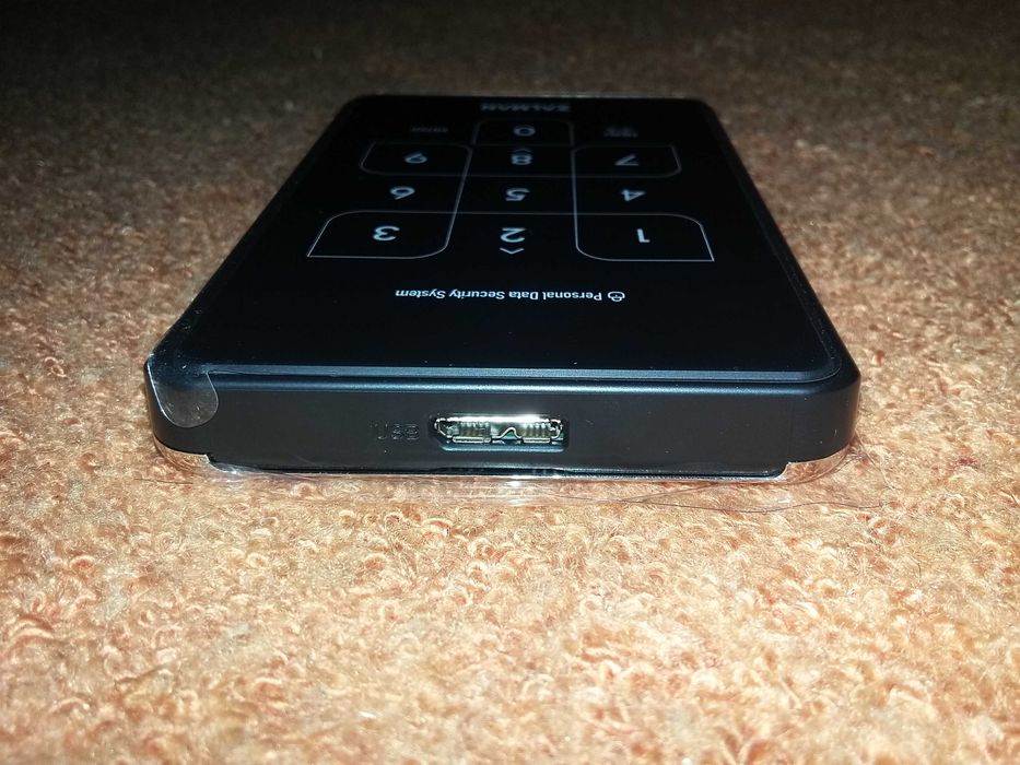 Кутия ZALMAN ZM-SHE500 за твърд диск 2,5