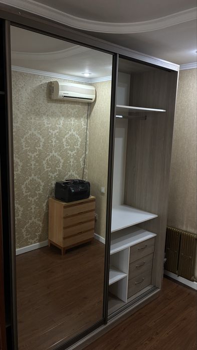 Шкаф для спальни, в хорошем состояний, самовывоз, в разобраном состоян