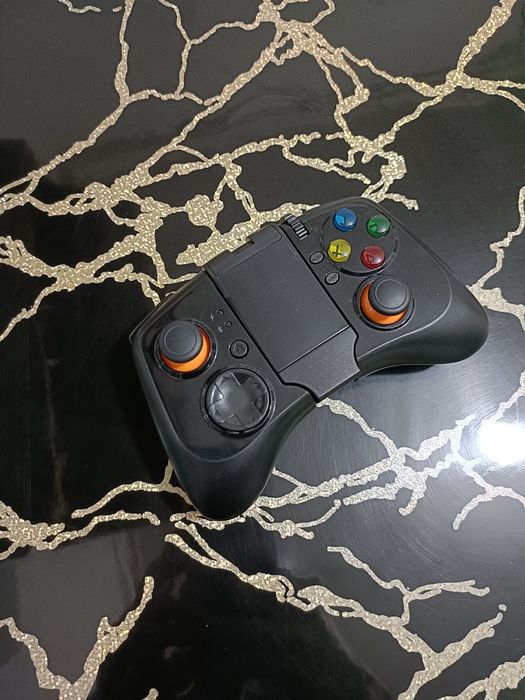 Controler de jocuri wireless