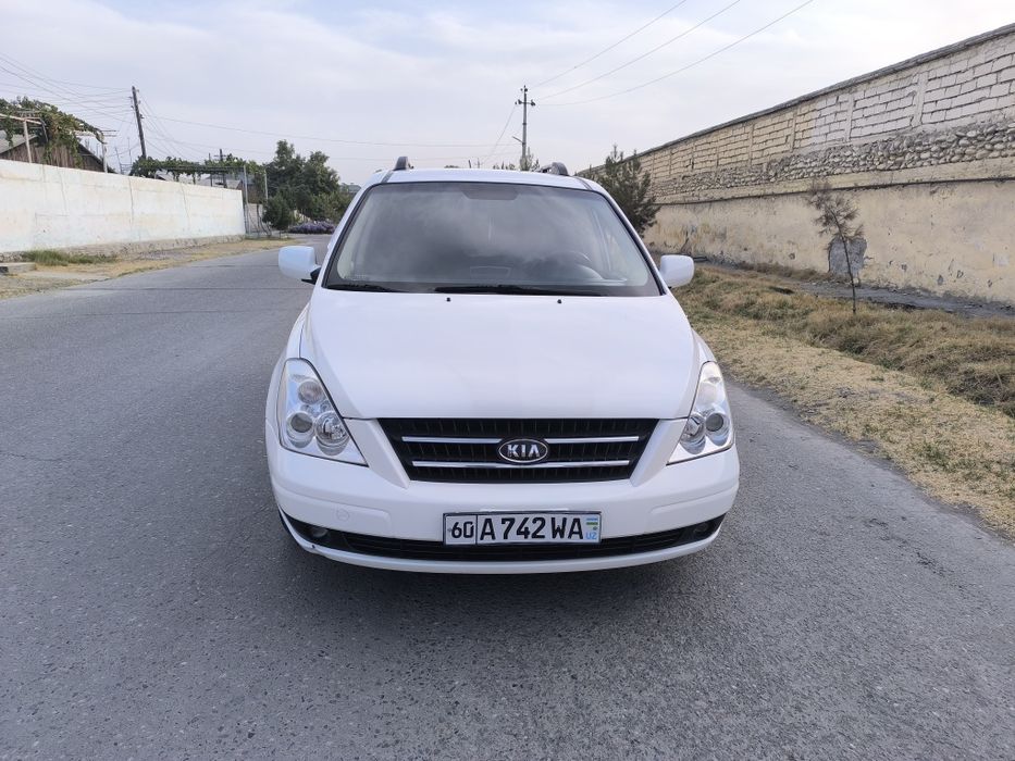 Kia carneval sotilad