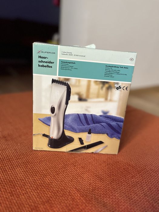 Masina de tuns ca noua