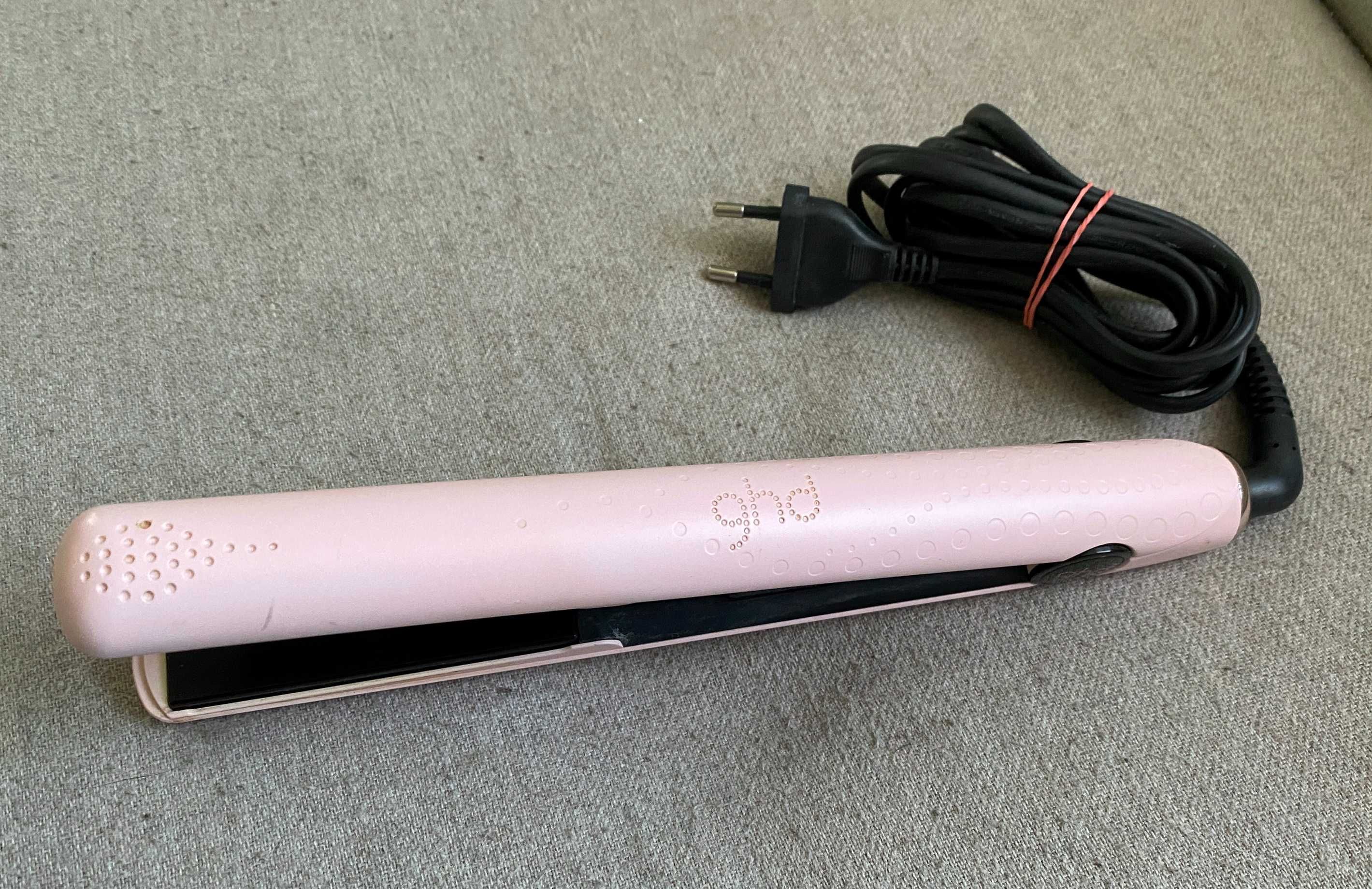 Placa profesionala de indreptat parul GHD jemella 5.0 de 150w roz