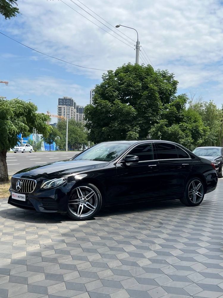 Mercedes Benz W213 E200