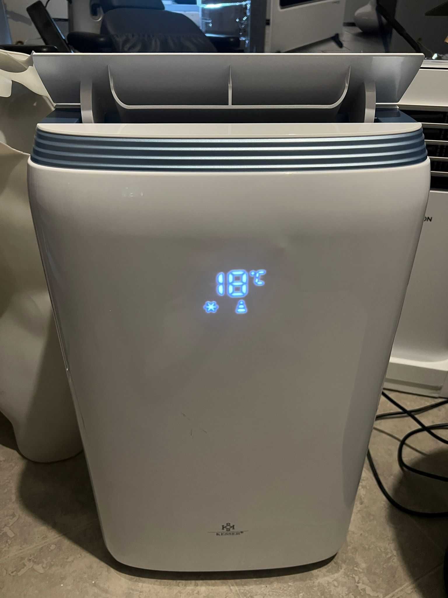 Мобилен Климатик с Компресор 9000 BTU 9ка Фреон Чисто Нови