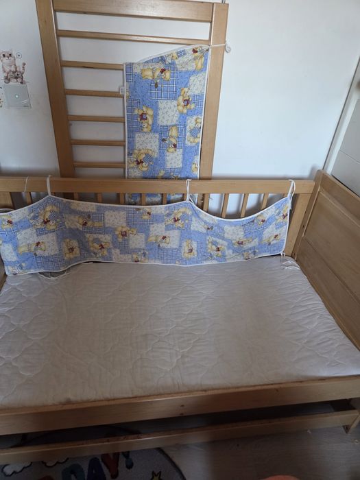 Patut lemn + saltea + aparatori + husa saltea