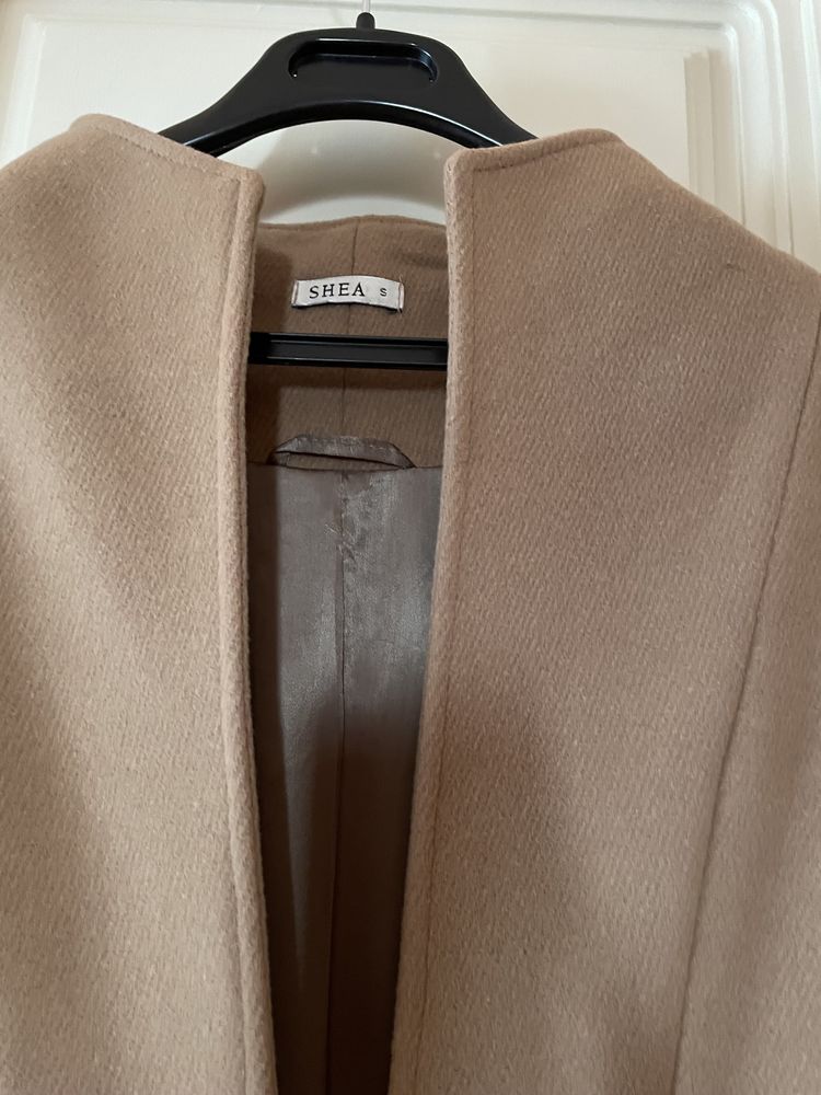 Capă Designer Sheia-model unicat mărimea S   100% lâna
