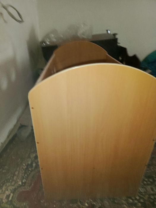 Детская кроватка в хорошем состоянии