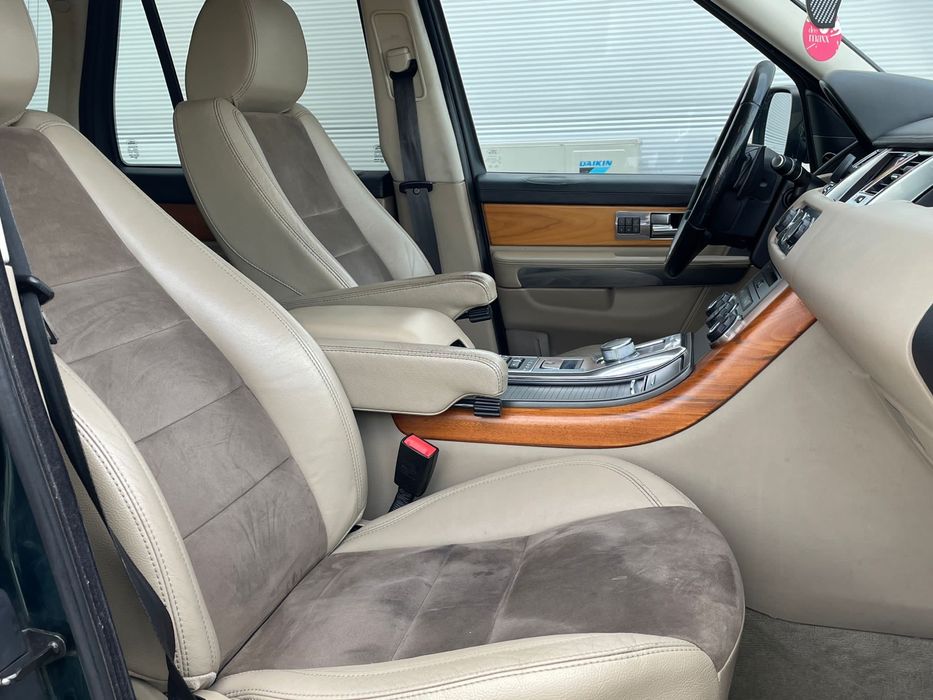 Rengi rover sport 2012
