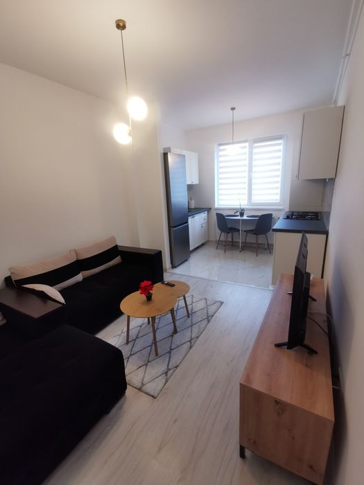 inchiriez apartament 2 camere