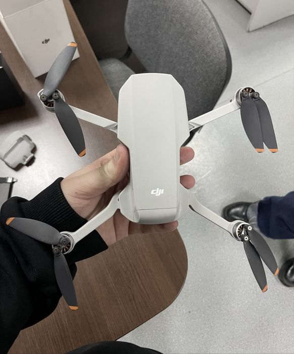 Дрон dji mini2 se kombo