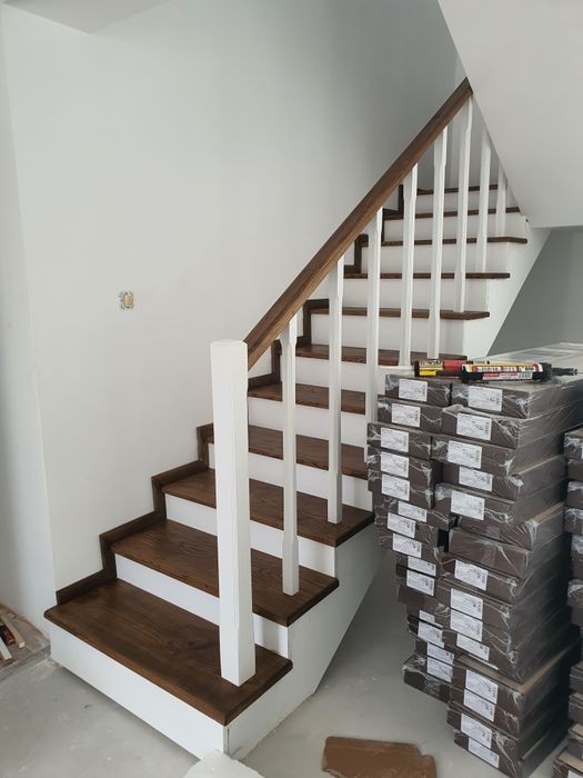 Producător Scări Din LEMN MASIV