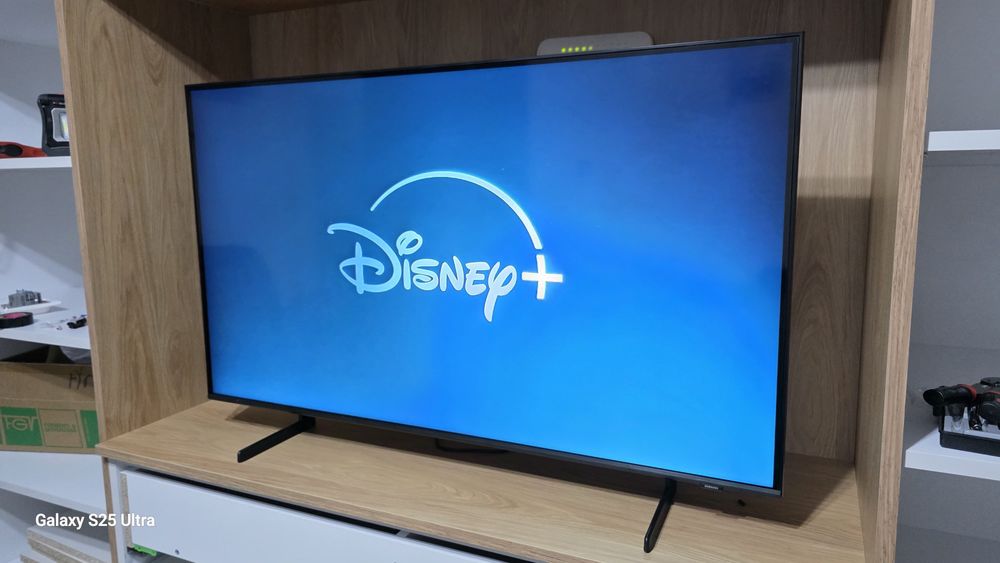 Samsung QLED 108 cm