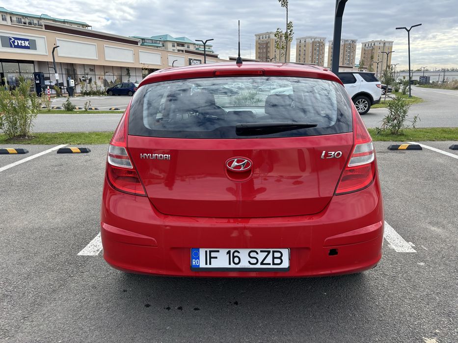 Hyundai i30 2009 1,4 Benzina