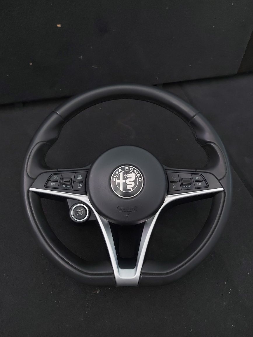 Волан Alfa Romeo Stevio, Giulia 2018г.